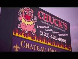 How Chuck's Cafe Simplified Operations with HotSchedules Restaurant Management Platform